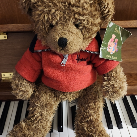 Harrods bear with red fleecy shirt - Picture 2 of 4